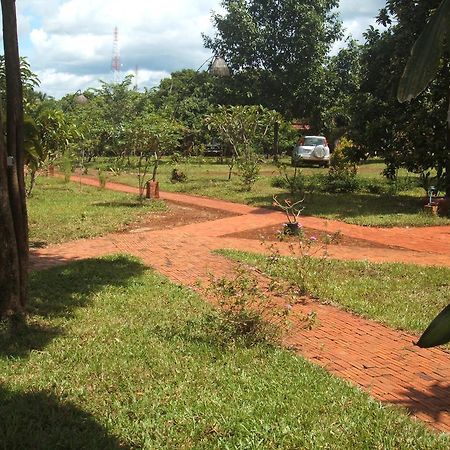 Green Plateau Lodge Banlung Bagian luar foto
